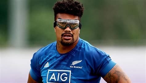 All Blacks Flanker Ardie Savea To Wear Rugby Goggles In World Cup Clash ...