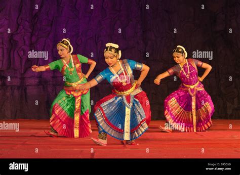 Tamil Traditional Dance High Resolution Stock Photography And Images