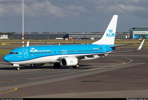 PH BGC KLM Royal Dutch Airlines Boeing 737 8K2 WL Photo By Felix