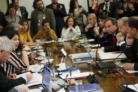 Despachado A La Sala Proyecto Que Reduce La Jornada Laboral A Horas