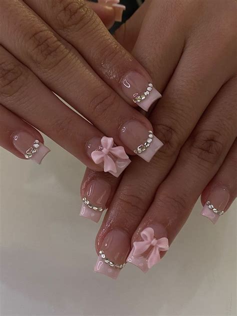 Call Your Manicurist S Biggest Nail Trends Have Arrived Simple