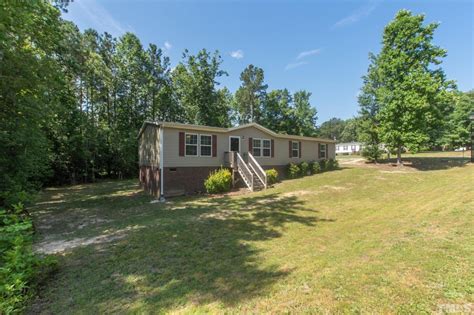 245 Rough Ln Louisburg Nc 27549 Raleigh Realty