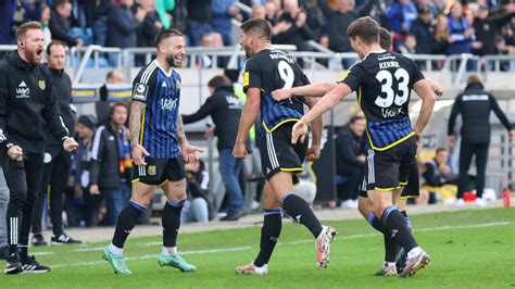 Liga Pokalschreck Saarbr Cken Berrascht Auch Dresden