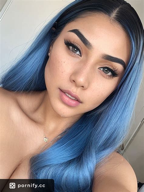 Sultry Colombian Hijab Wearing Fit S Model In Hardcore Front Filming