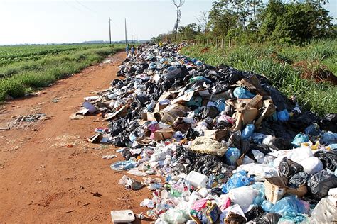 Lixão lixo jogado interdita estrada Alzira em Sinop 2 dezembro 2015