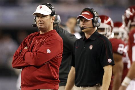 Oklahoma football coach Bob Stoops retires after 18 seasons with team | Football | Sports