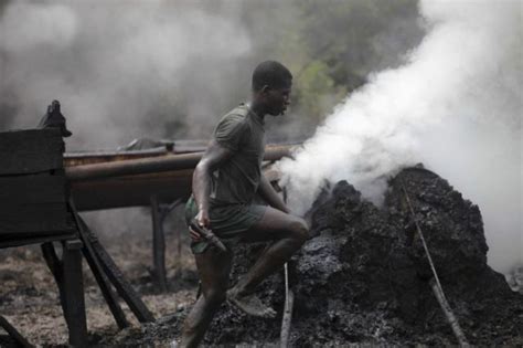 Illegal Oil Theft In Nigeria 23 Pics