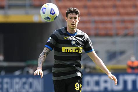 Photo Inter Defender Alessandro Bastoni Enjoys Another Victory