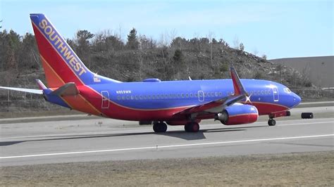 Southwest Boeing 737 700 Takeoff Mht Youtube