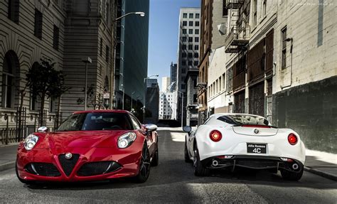 Fondos De Pantalla 1980x1202 Px Alfa Romeo Alfa Romeo 4c Coche 1980x1202 Wallpaperup