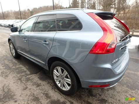 Mussel Blue Metallic Volvo Xc T Awd Inscription