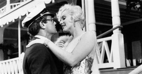 Acorazado Cin Filo Francisco Huertas Hern Ndez Some Like It Hot B Wilder Mary