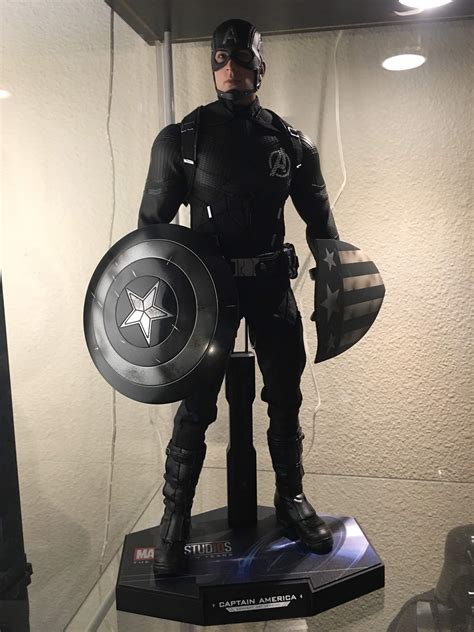 Hot Toys Captain America Concept Art Version Action Figures Amino Amino
