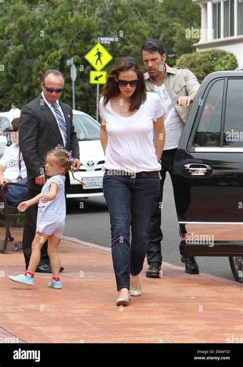 Ben Affleck Jennifer Garner And Their Daughter Seraphina Celebrate The Fourth Of July American