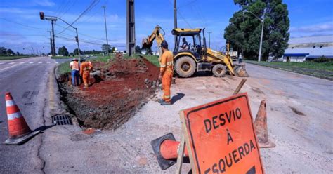 Obras De Revitaliza O Da Avenida Dos Pinheirais Causam Diversas