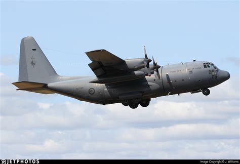 NZ7005 Lockheed C 130H Hercules New Zealand Royal New Zealand Air