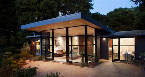 Modern Roof Overhang