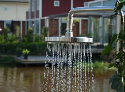 Modern Design Outdoor Wall Mounted Shower In Outdoor Grade Stainless Steel