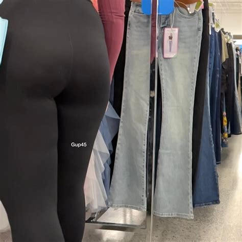 Thick Ass In Leggings At Ross Oc Spandex Leggings Yoga Pants Forum