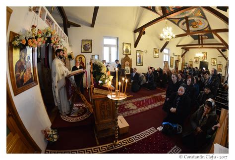 Mulţime de credincioşi la hramul Parohiei Sfinţii Arhangheli Canta