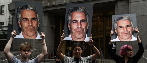 Epstein Accusers Sue Deutsche Bank Jp Morgan Chase The Daily Caller