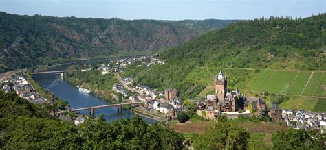 Premium Photo | Aerial view of an old castle captured in germany