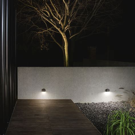 Segnapasso Da Parete Per Esterno Gea Led Ges C Alluminio Bianco