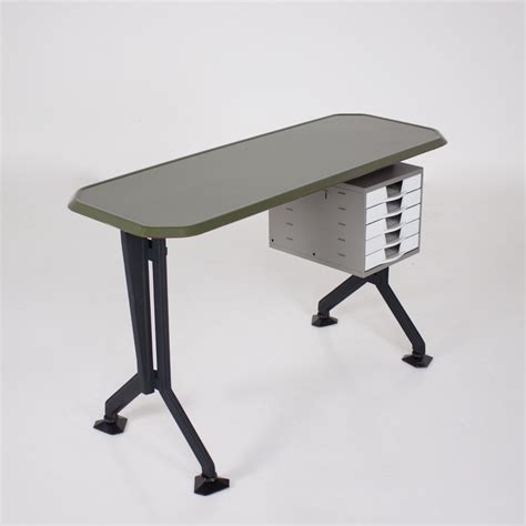 Bakelite & stamped metal 'Arco' desk by Olivetti Synthesis, ca. 1960 | #255649