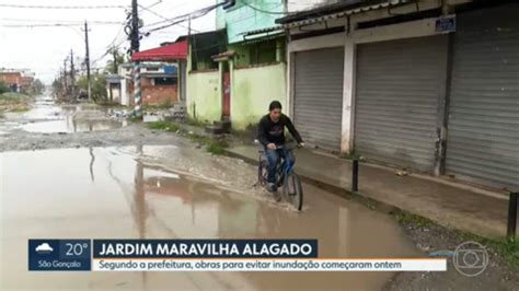 Vídeo Moradores sofrem alagamentos no Jardim Maravilha em