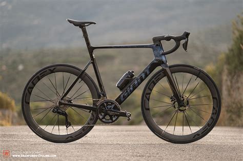 GIANT Propel Advanced SL 2023 in review – All-out aero! | GRAN FONDO ...