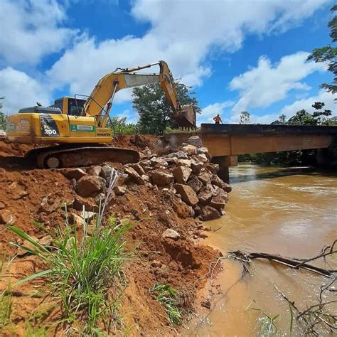 Estradas Transportes Servi Os P Blicos Der Conclui Obras Em Tr S