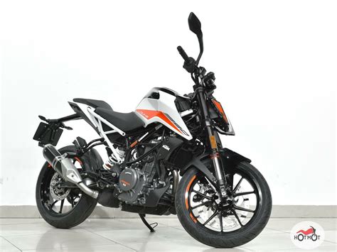 Купить б у KTM 390 Duke инжектор 6 передач в Москве белый naked bike