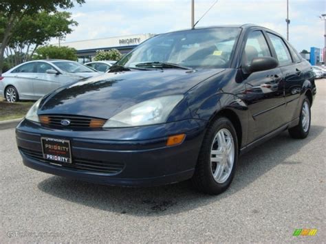 2003 Twilight Blue Metallic Ford Focus SE Sedan 50549485 Photo 16