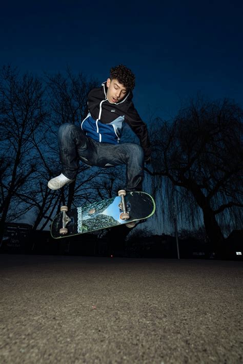 Skateboarding Boy Wallpapers - Wallpaper Cave