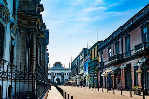 Casa De La Literatura Peruana Kuelga