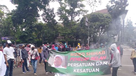 Awas Nekat Parkir Sembarang Di Bandung Kendaraan Diderek Ke Kantor