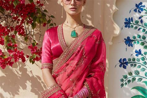 Colour Me Pink Pink Colour Saree Images For The Blushing Brides
