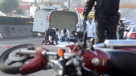 VIDEO Captan El Momento En Que Motociclista Muere Al Estrellarse