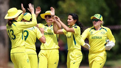 Indias Unbeaten Run In Womens U 19 T20 World Cup Ends Go Down To