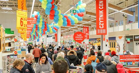 Biedronka Lidl czy Auchan Wiemy gdzie jest najtaniej Będzie zaskoczenie