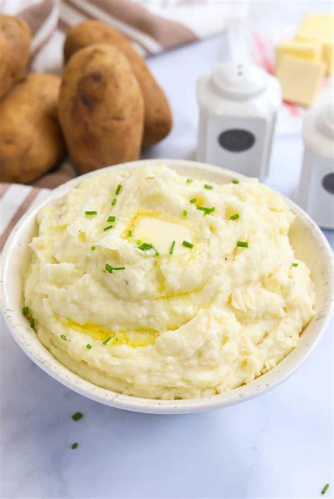 Garlic Mashed Potatoes • The Diary Of A Real Housewife