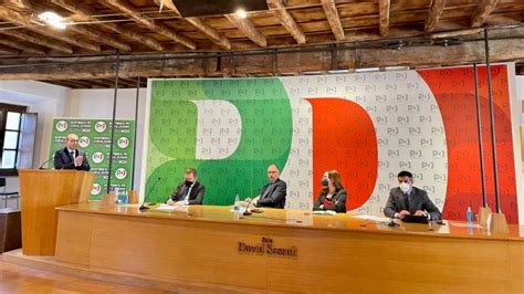 Congresso Costituente Del Pd La Direzione Ha Deciso Primarie Per