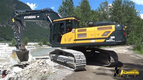 NUOVO ESCAVATORE HYUNDAI HX380 COSTRUZIONE GUADO Nel Fiume Digger