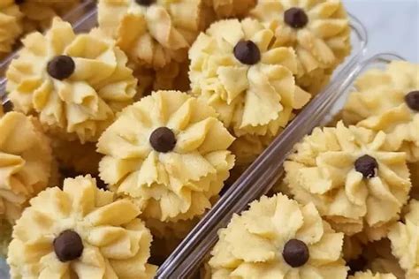 Resep Kue Semprit Manis Renyah Dan Harum Bahan Sederhana Mudah Diikuti