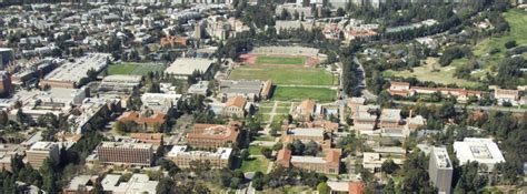 UC vs. CSU: How Do the Two Systems Compare? | BestColleges