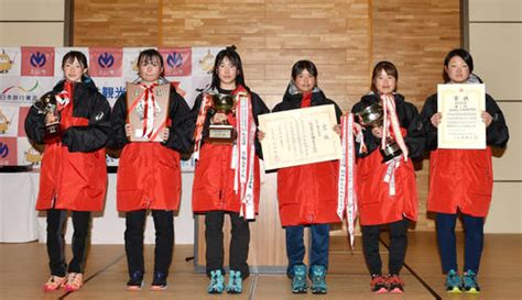 【スキー】花輪が学校対抗女子4年ぶり6度目v、距離15キロリレー準vで決めた スポーツ 日刊スポーツ