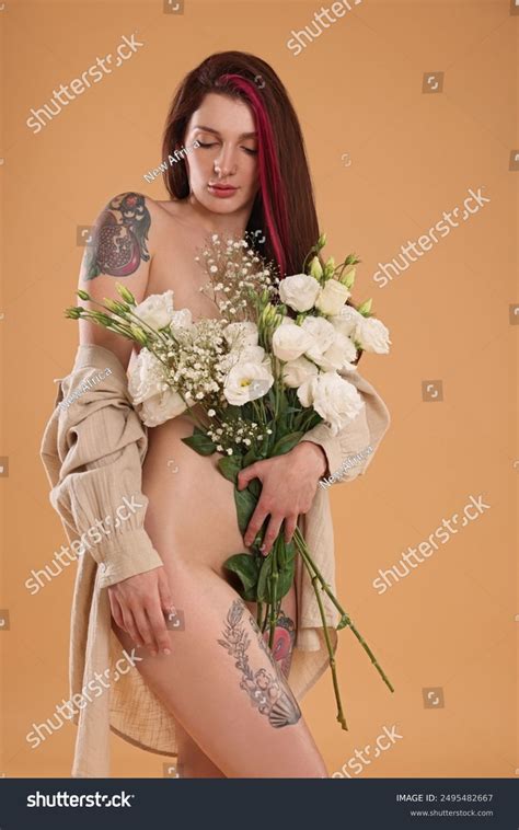 Sexy Nude Woman Bouquet Flowers Shirt Stock Photo 2495482667 Shutterstock
