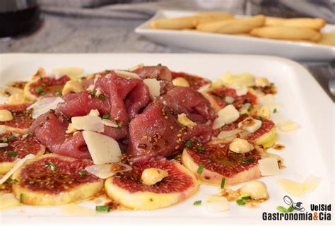 Carpaccio de ternera con higos y vinagreta de mostaza Gastronomía Cía