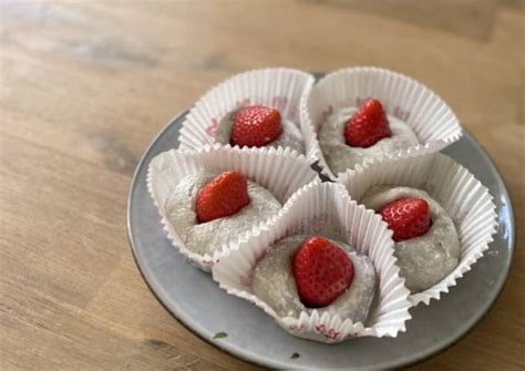 🍓 Easy Strawberry Daifuku Mochi Using Microwave Recipe By Chie Cookpad