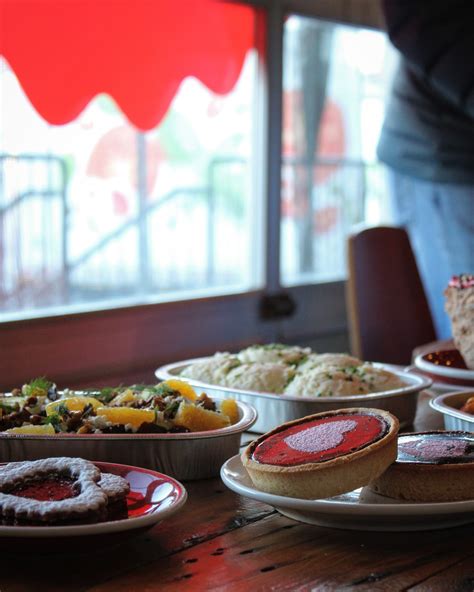 ArtIsIn - Family Owned Bakery (@artisinbakery) • Instagram photos and